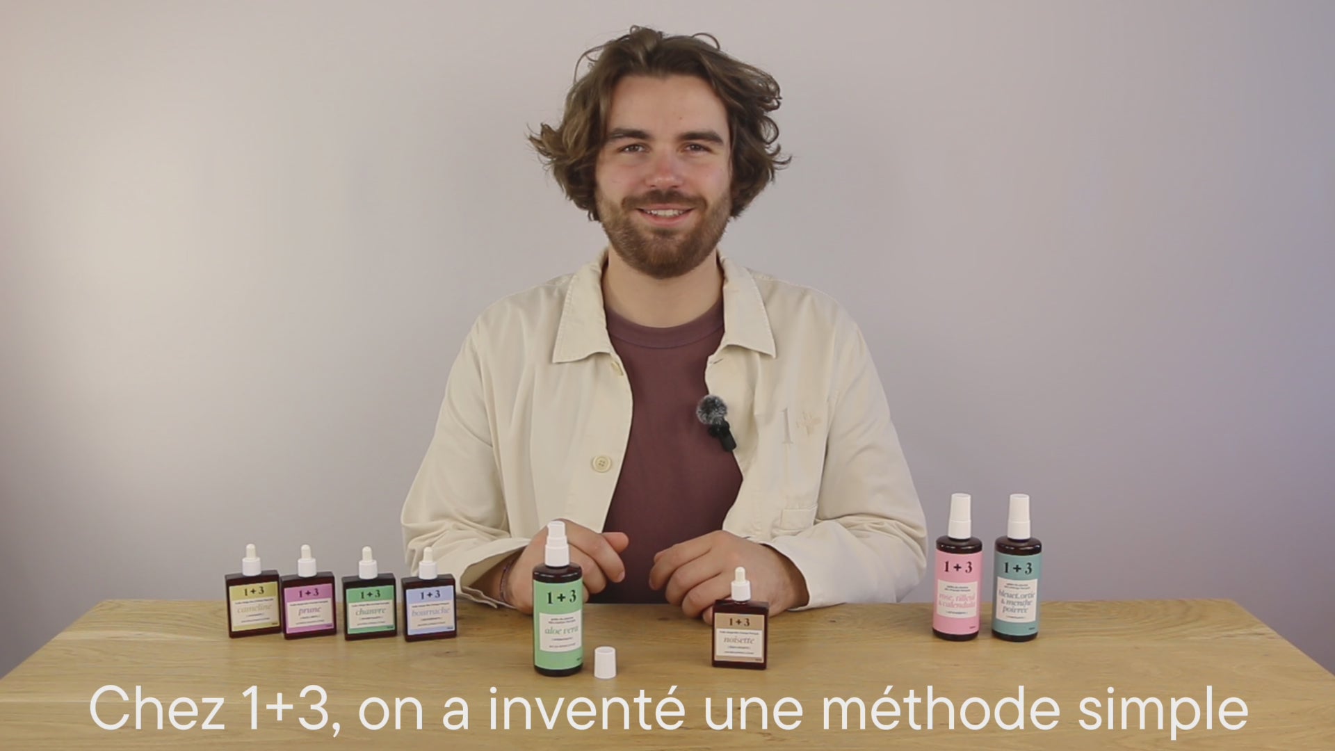 Vidéo 1+3 – démonstration par Guillaume de la méthode avec gelée d’aloe vera et huile de noisette, soin hydratant et équilibrant