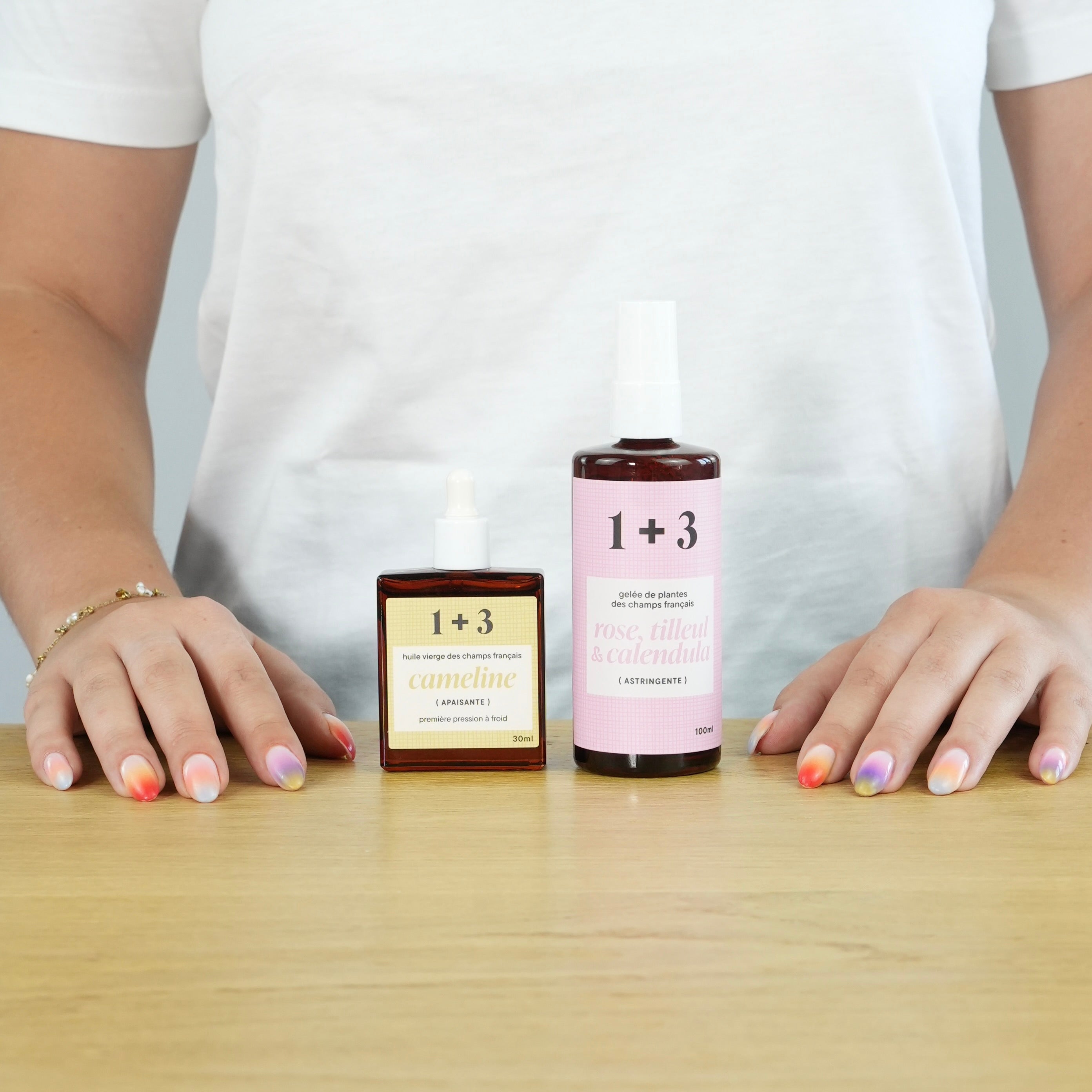 Marine choisit son duo 1+3 – huile de caméline et gelée de rose, tilleul et calendula pour hydrater naturellement la peau