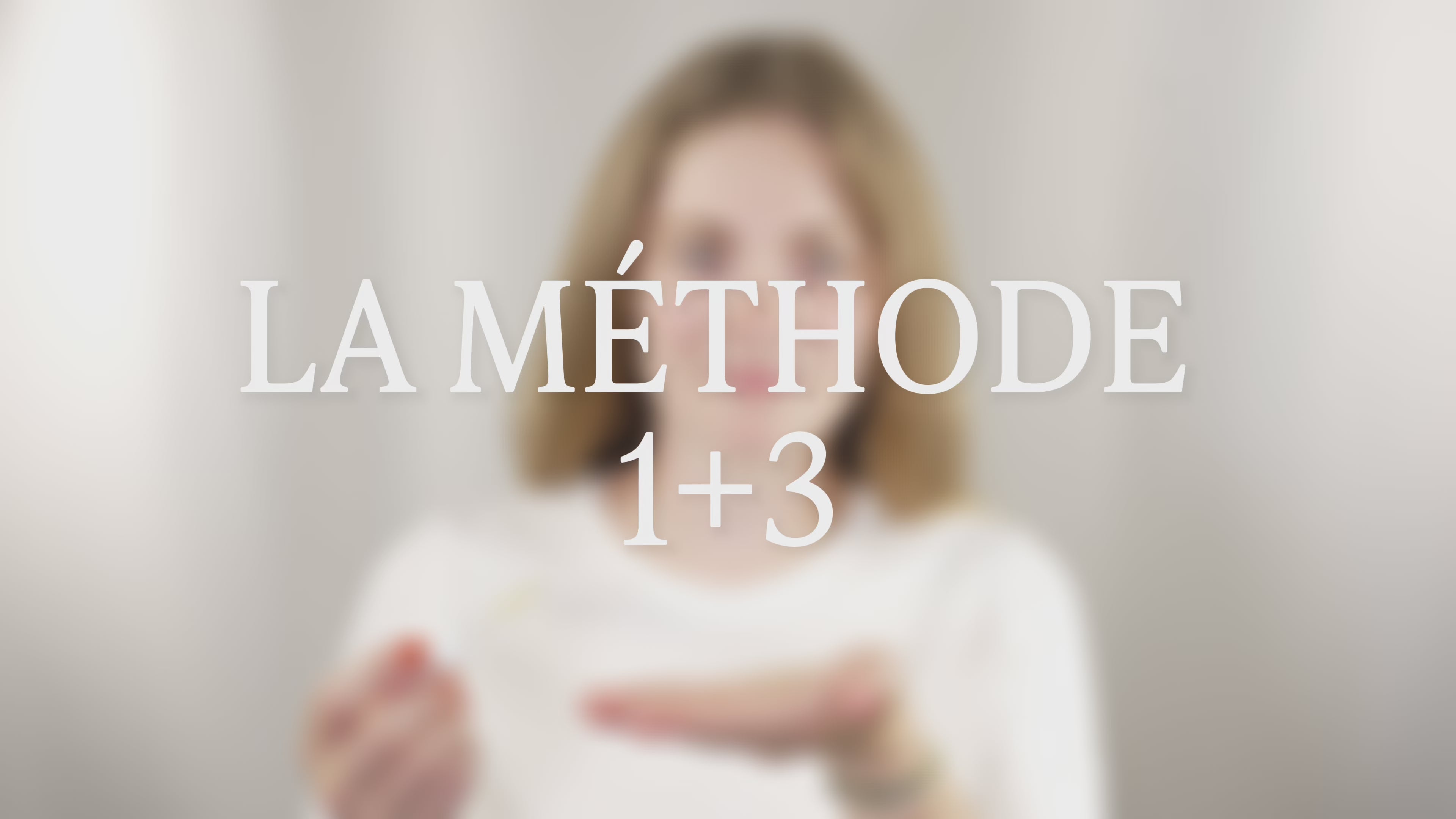 Démonstration de la méthode 1+3 avec Églantine - 1 goutte d'huile + 3 gouttes de gelée, l'huile nourrit, la gelée hydrate.